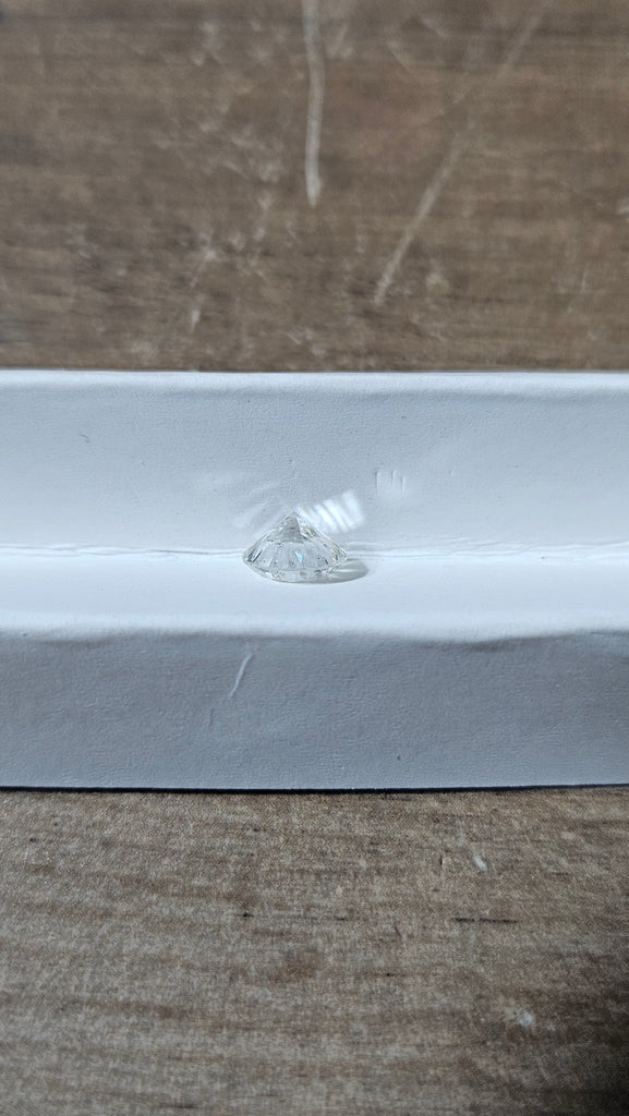 0.97 CT Natural Round Brilliant I SI2-I1