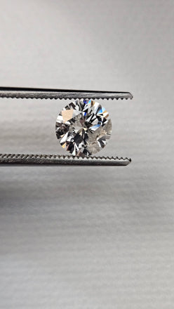 1.80 CT Natural Round Brilliant GH I2