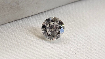 GIA 1.03 CT Round Diamond, J, VS2