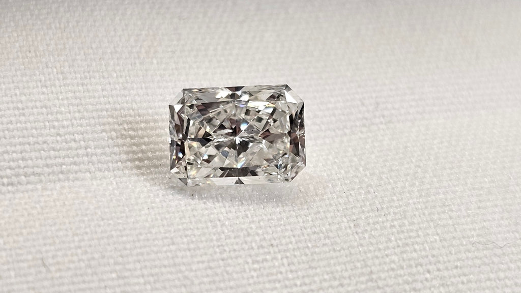 1.01 CT GIA Natural Radiant Cut Diamond G SI2