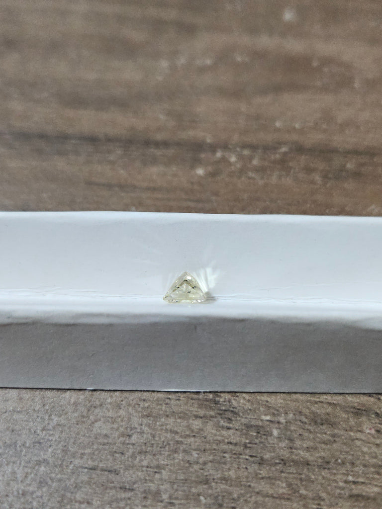 1.06 CT Natural Princess Cut Treated I1