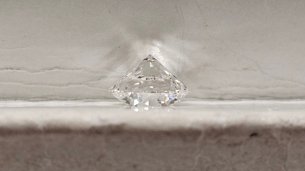 1.01 CT Round Brilliant Natural Diamond D SI2