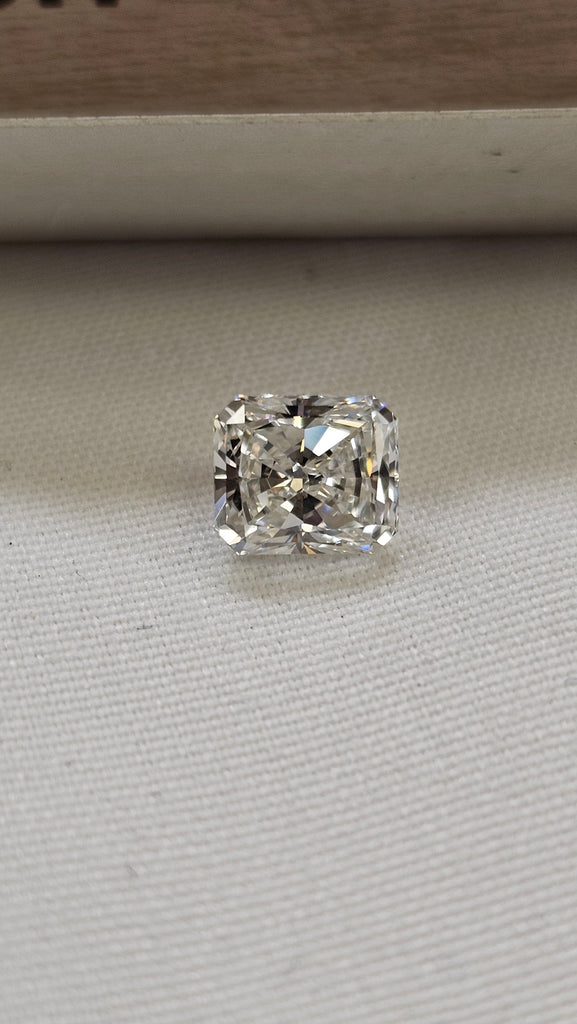 1.23 CT GIA Radiant Cut Natural Diamond I VS1