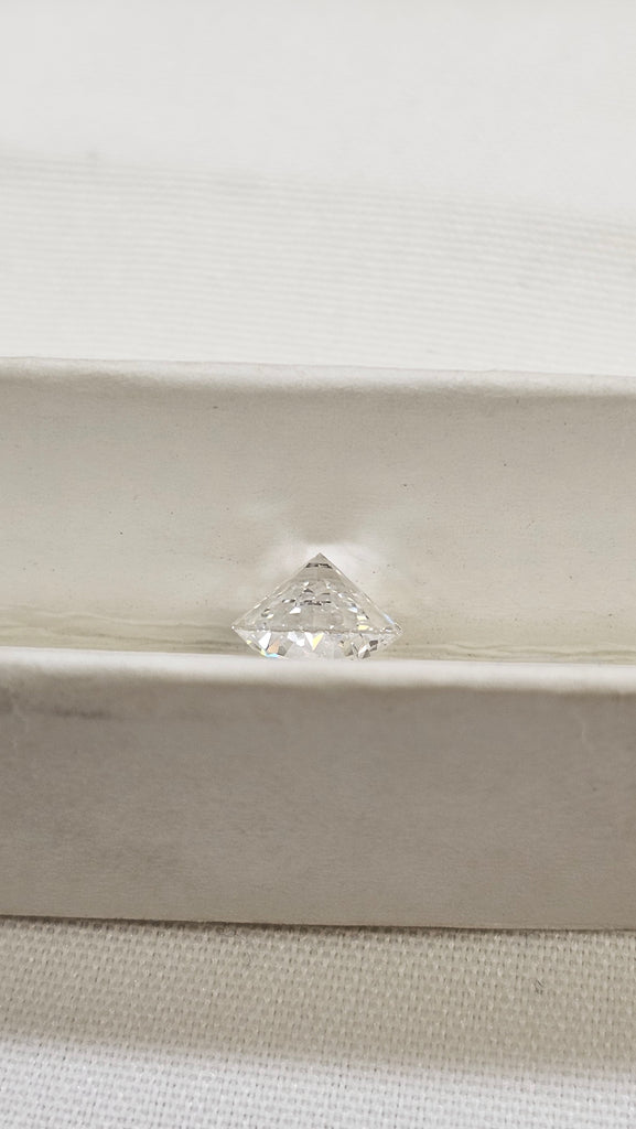 1.00 CT GIA Round Brilliant Natural Diamond E SI2 XXX