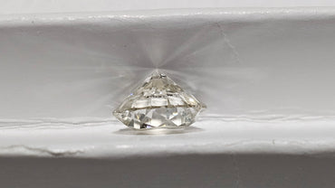 2.23 Ct Round Brilliant Natural Diamond M-N I1-I2