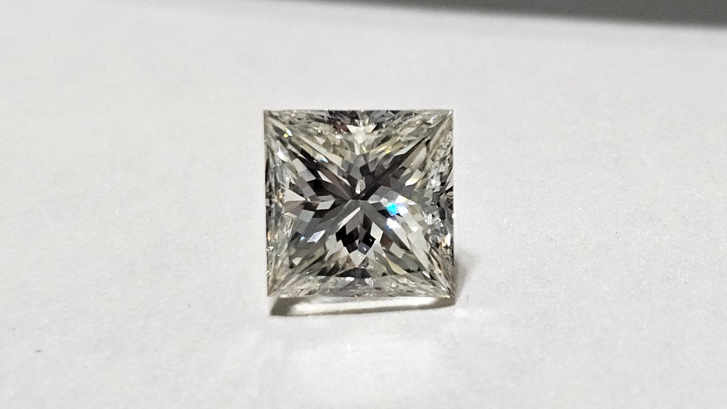 1.67 CT Princess Cut Natural Diamond L-M VS
