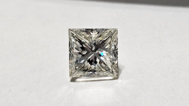 1.67 CT Princess Cut Natural Diamond L-M VS