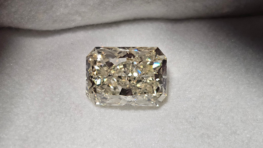 2.01 CT GIA Radiant Cut Natural Diamond M VS2