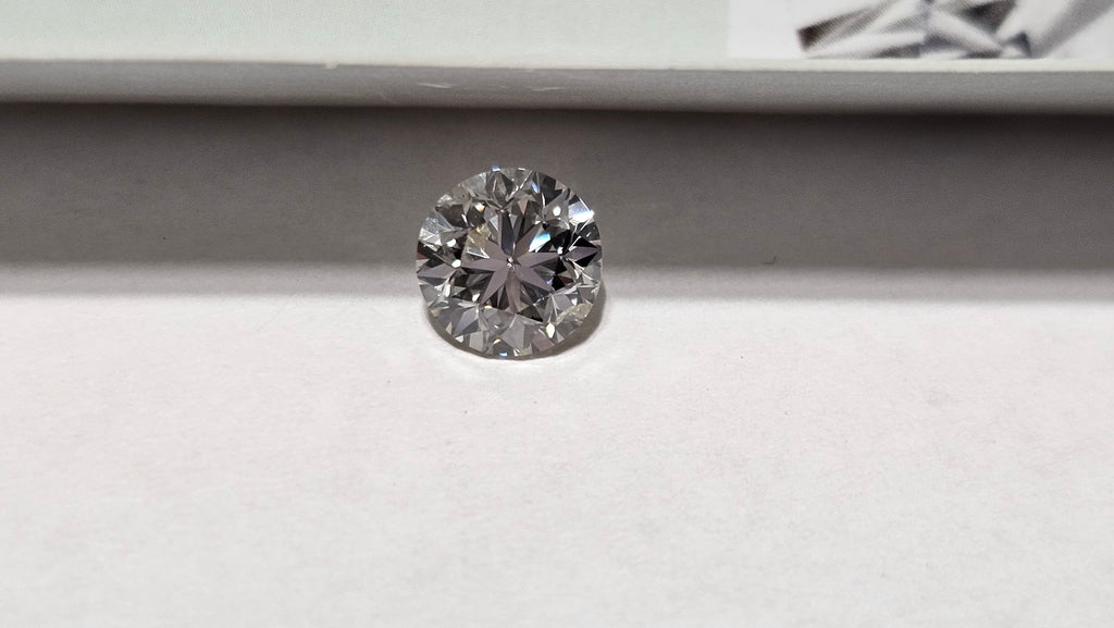 0.90 CT IGI Round Brilliant Natural Diamond I SI2