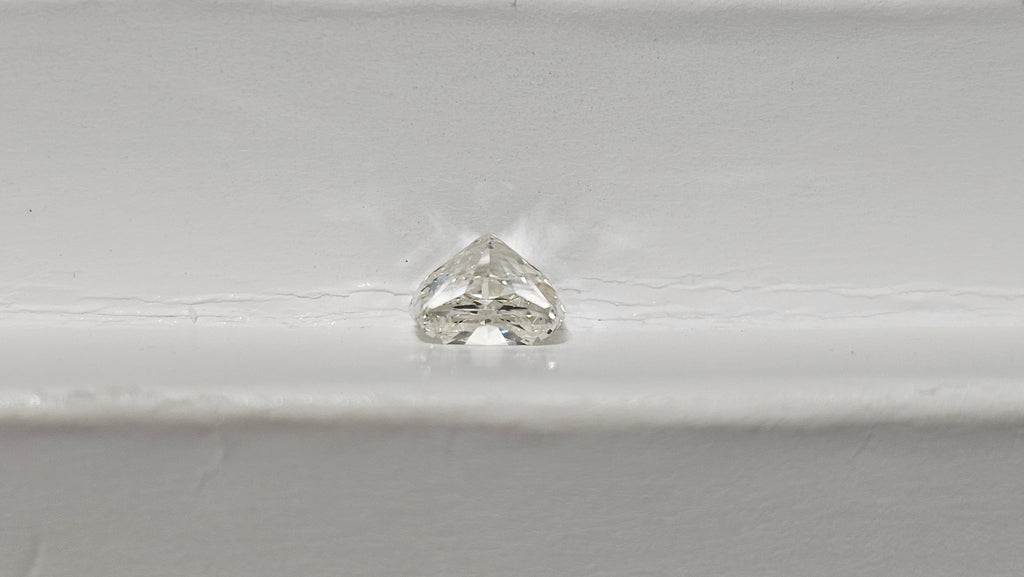 1.01 CT GIA Cushion Cut Natural Diamond J VVS1
