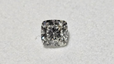 1.01 CT GIA Cushion Cut Natural Diamond J VVS1