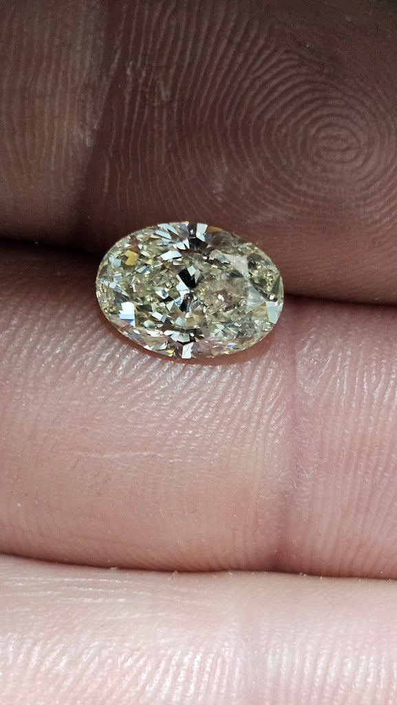 2.01 CT HRD Oval Cut Natural Diamond K SI2
