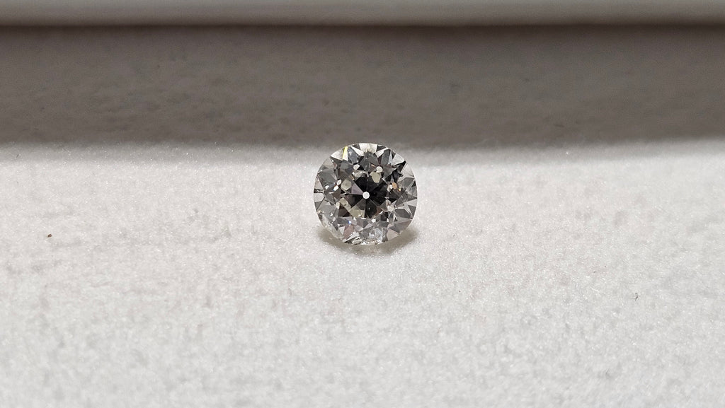 0.93 CT Old Euro Natural Diamond I-J SI2-I1 Chipped