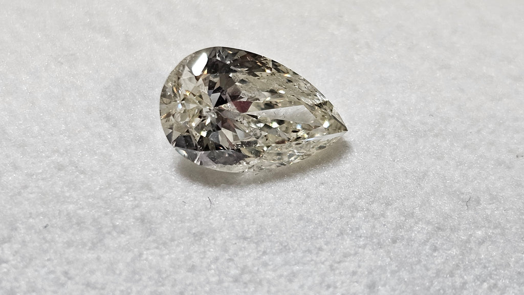 2.01 CT IGI Pear Shape Natural Diamond K I1 XXVG