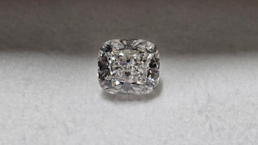 1.01 CT GIA Cushion Modified Brilliant Natural Diamond G VS1
