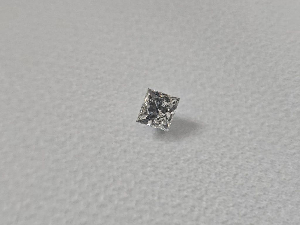 0.52 CT Princess Cut Natural Diamond I-J SI1-SI2