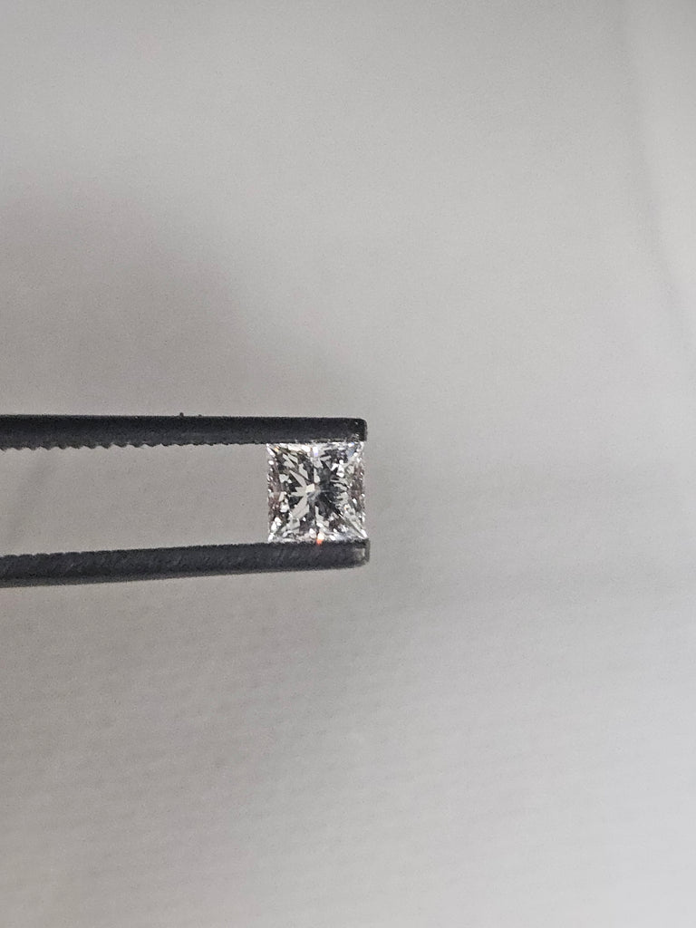 0.60 CT Princess Cut Natural Diamond F-G I1-I2