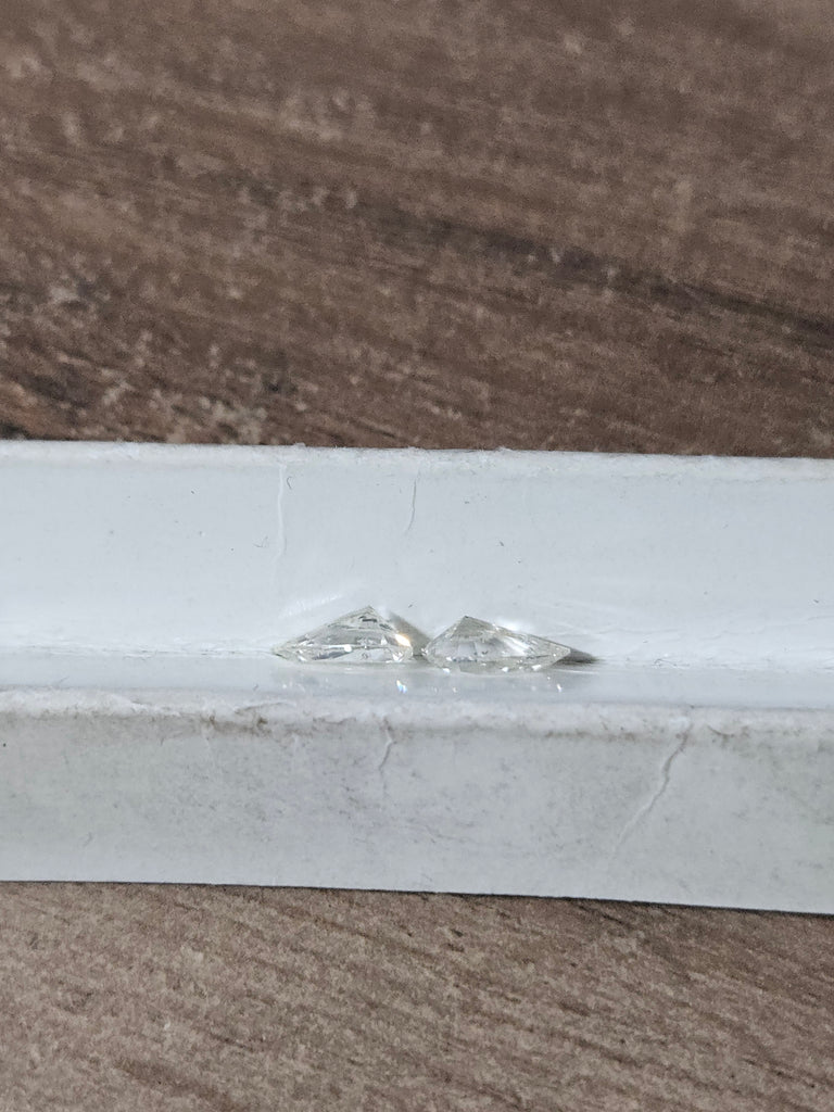 1.80 CTW IGI Pear Shaped Natural Diamond Match H-I SI2