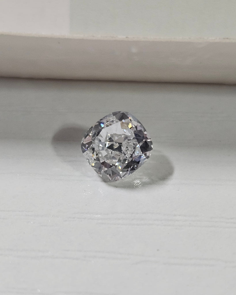 1.01 CT GIA Cushion Modified Brilliant Natural Diamond D VS1
