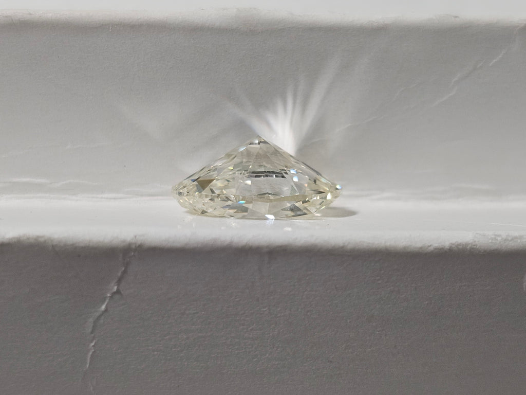 3.01 CT IGI Oval Brilliant Natural Diamond J VS2