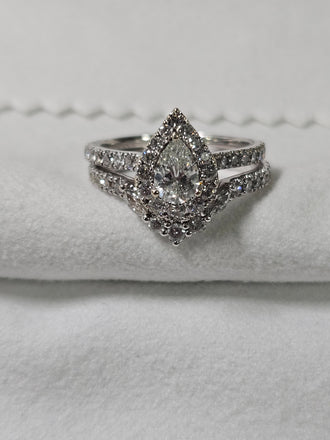14KT Neil Lane WG Wedding Band Set 1.50-1.75 CTTW 0.50 CT Pear Shape G-H SI2-I1 Center
