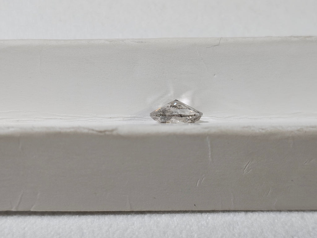 1.00 CT HRD Oval Natural Diamond J I1