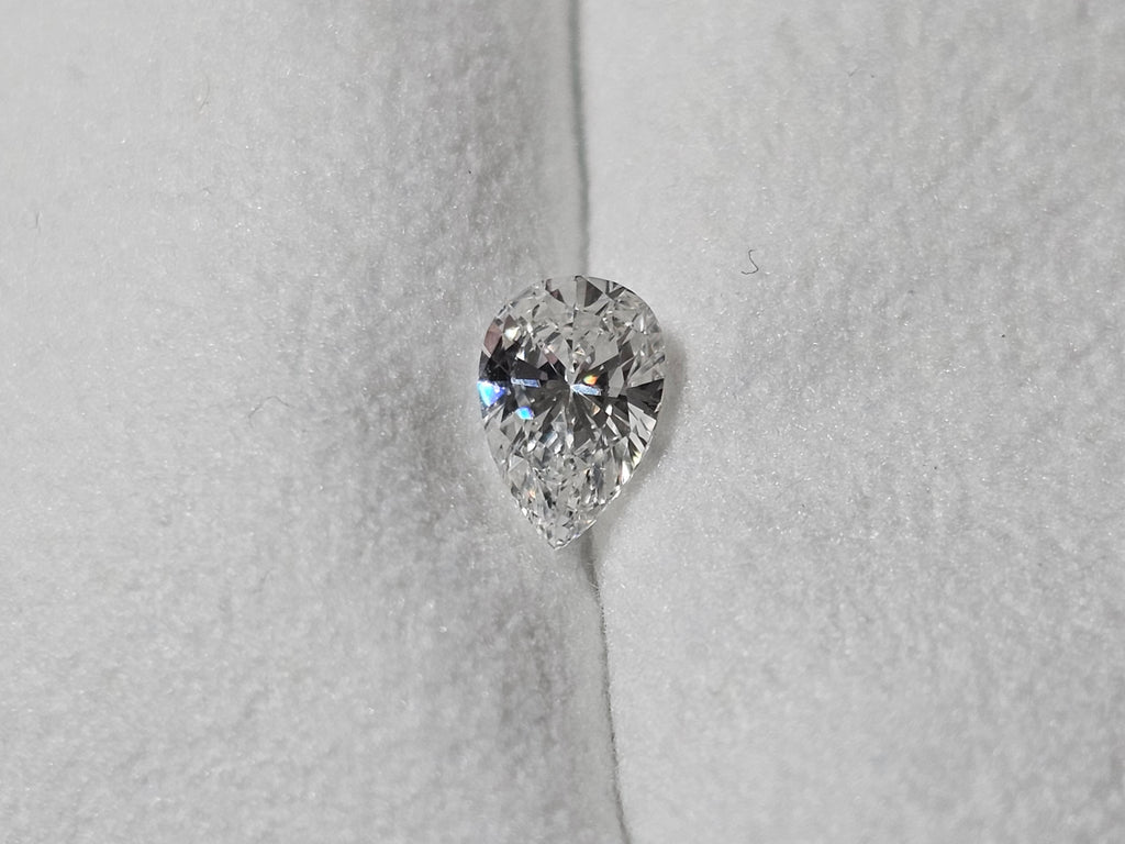 0.52 CT Pear Shape Natural Diamond G-H SI1