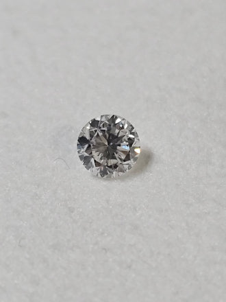 0.64 CT Round Brilliant Natural Diamond G-H I1
