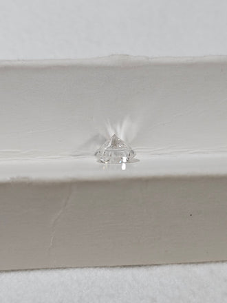 0.64 CT Round Brilliant Natural Diamond G-H I1