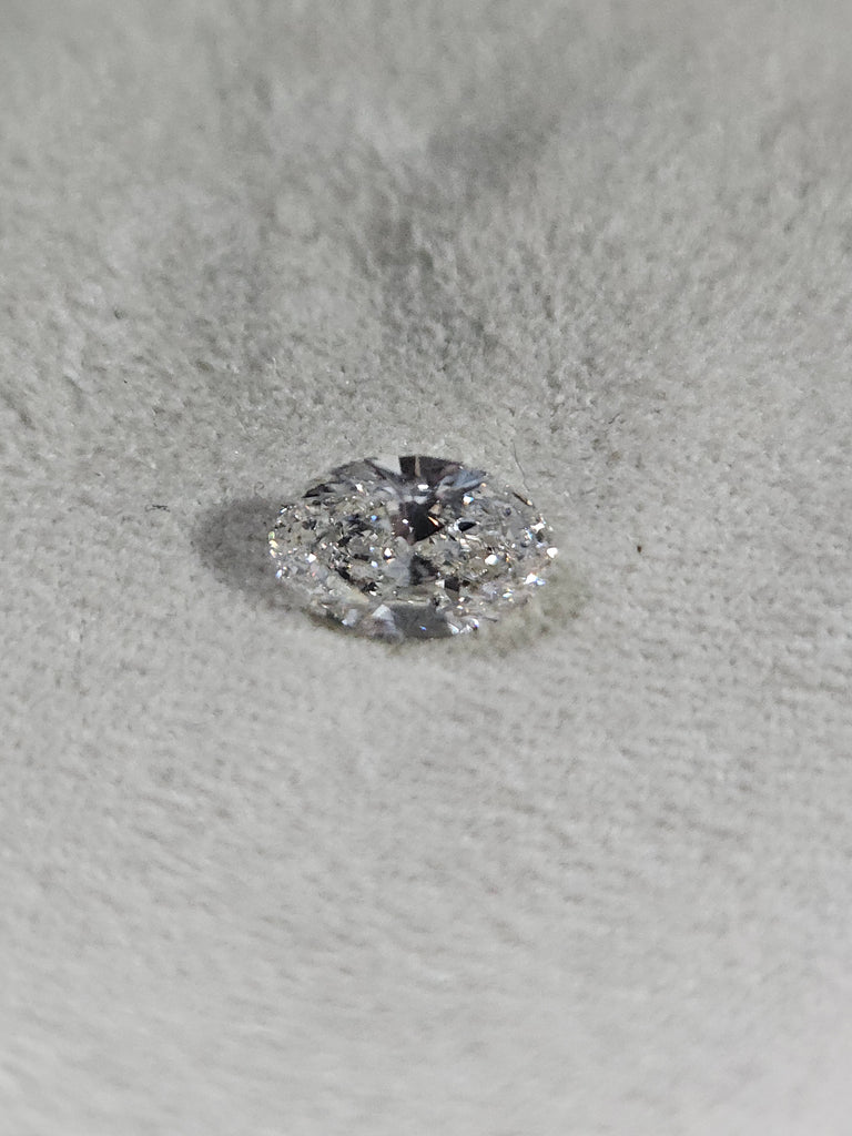 GIA 1.01 CT Natural Oval Brilliant I SI2 EX VG
