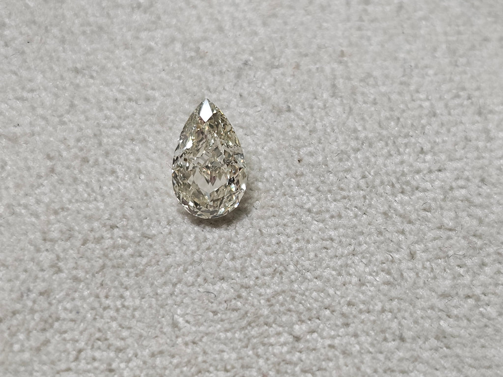 GIA 0.54 CT Natural Pear Brilliant WX Internally Flawless EX VG