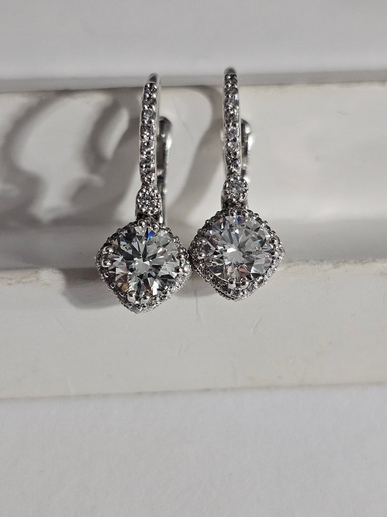 IGI 1.51 TCW Natural Tacori Halo Drop Earrings 3.76G 18k Gold