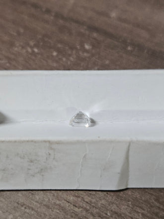 0.69 Emerald Dimond FG SI2 small chip at corner