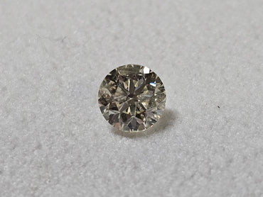 0.92 CT Natural Round Brilliant KL I2