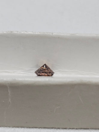 0.68 CT Natural Round Brilliant Cool-Brown I2