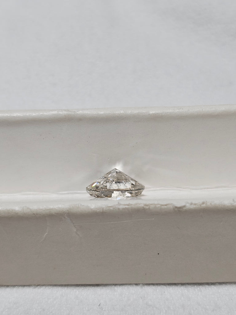1.56 CT Natural Oval Brilliant GH TOP i2 Grey Tinge