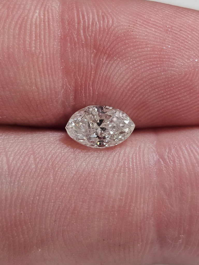 0.99 CT Natural Oval Cut GH I2