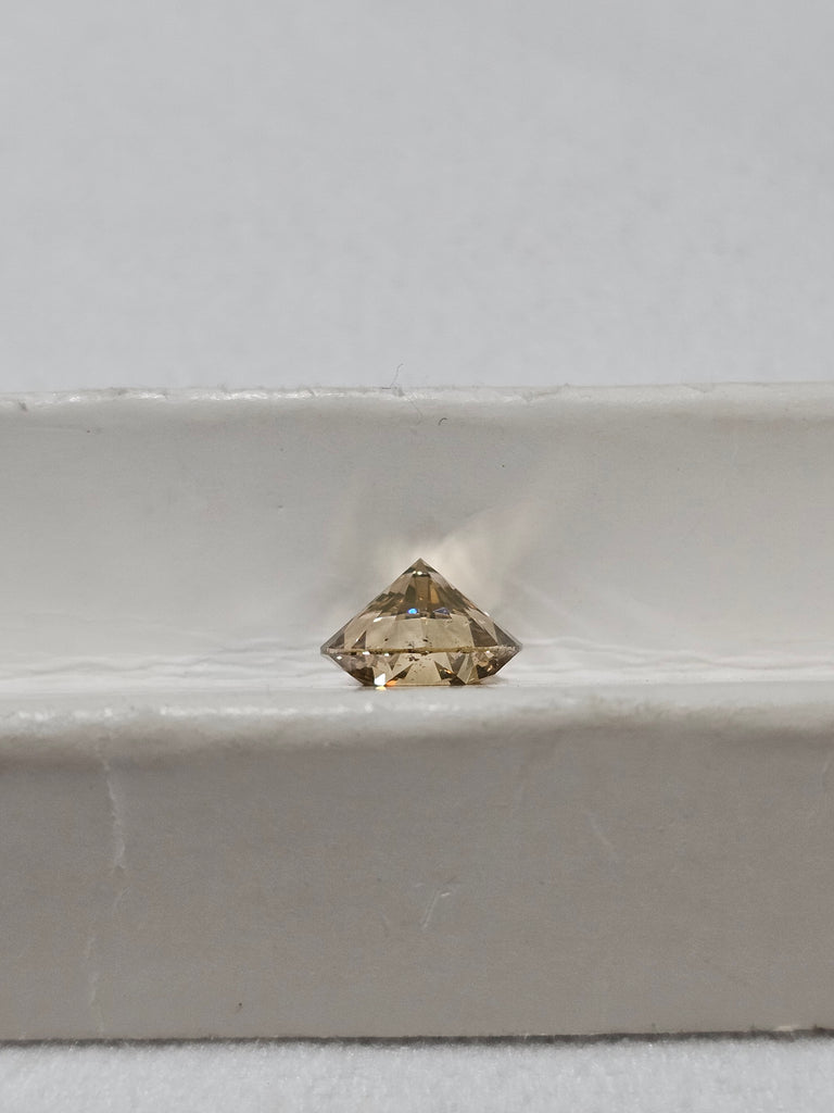 GIA 2.01 CT Natural Round Brilliant Fancy Brown-Yellow Even I1 XX