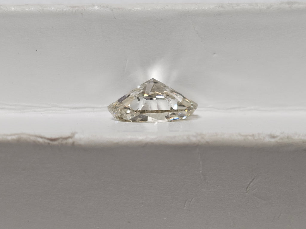 GIA 2.01 CT Natural Oval Brilliant M I1 XX