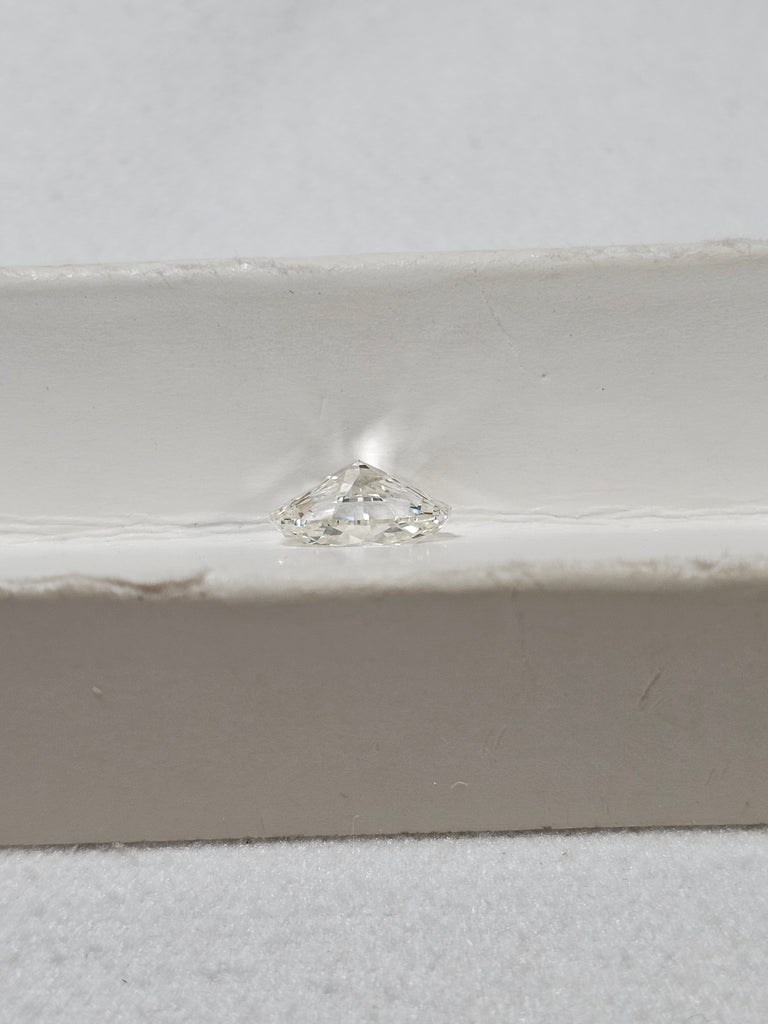GIA 1.01 CT Natural Oval Brilliant I VS2 EX EX
