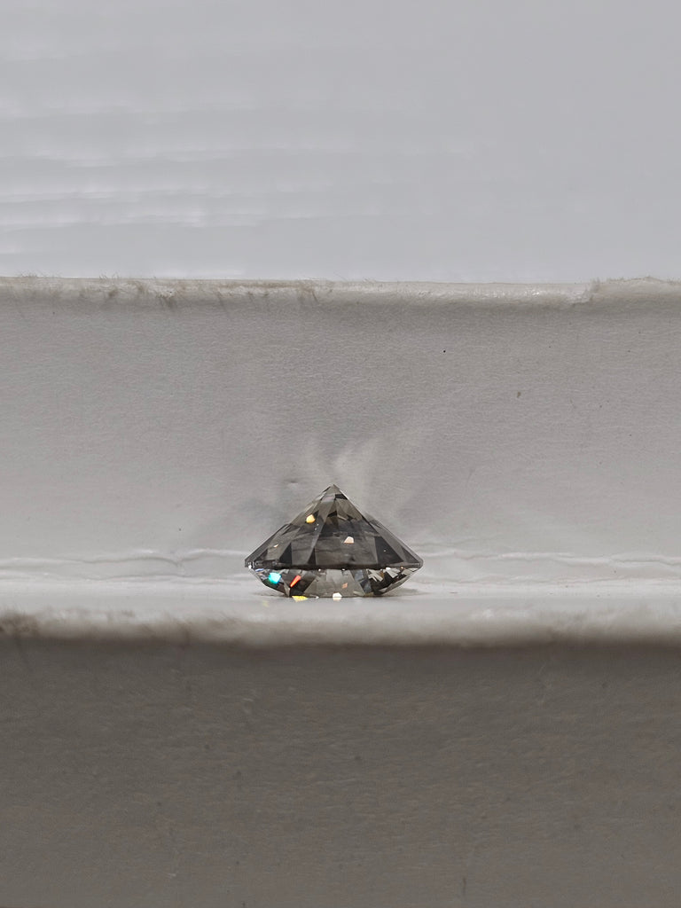 1.51 CT Natural Silverish-grey Round Brilliant Cut SI2