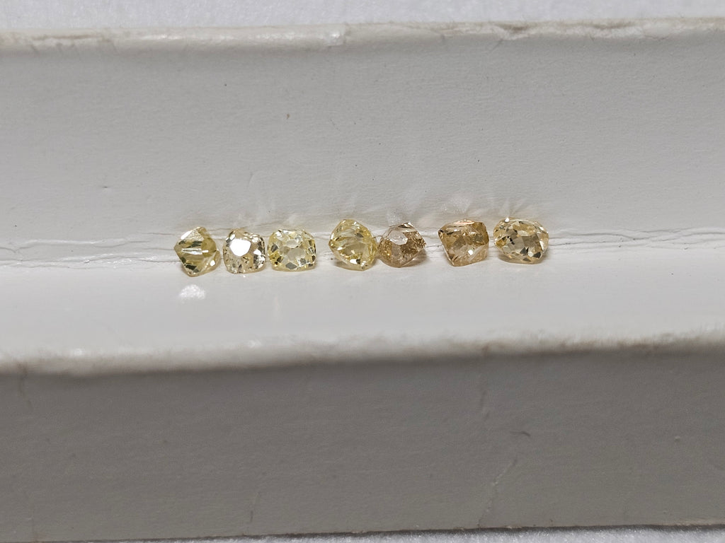 0.75 CTW Natural Yellow Old Cut Parcel SI goods
