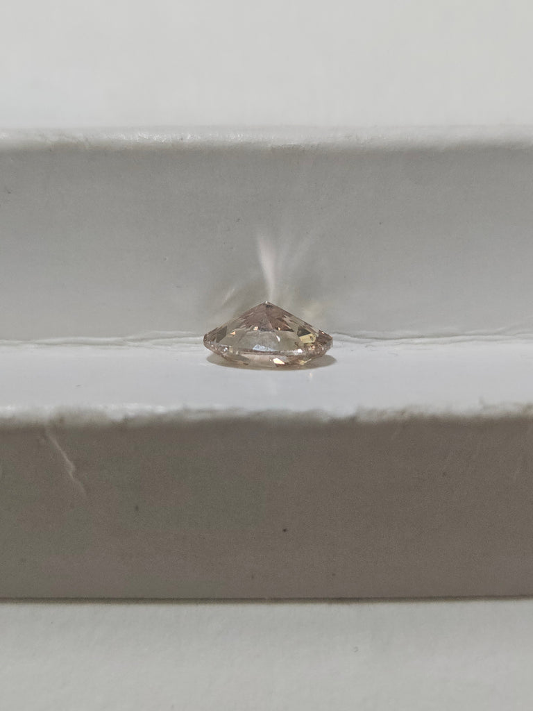 0.99 CT Natural Oval Fancy Light Brown SI1