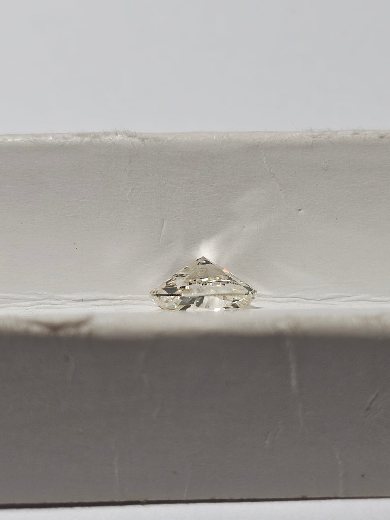 GIA 1.01 CT Natural Oval Brilliant K SI1 XX