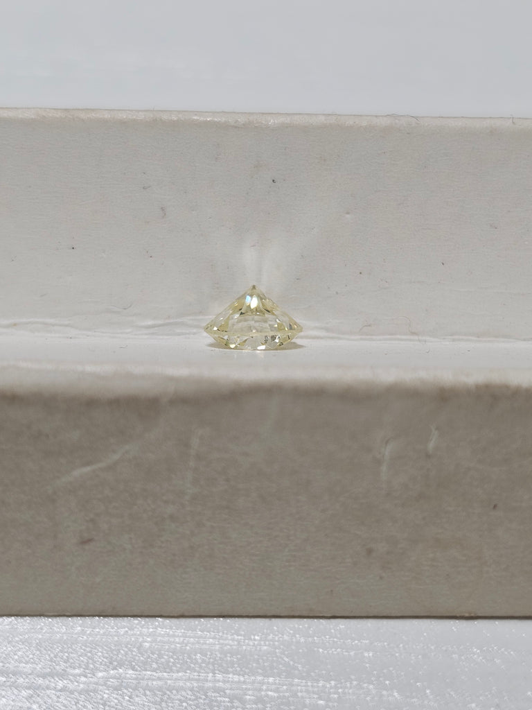 0.56 CT Natural Round Brilliant M SI1-SI2