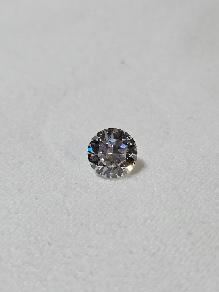 1.05 CT Natural Round Brilliant IJ VS2