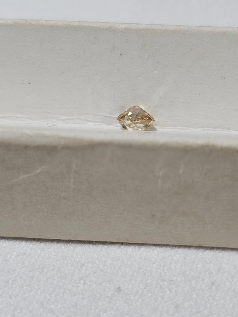0.36 CT Natural Cushion Cut Yellowish-Brown SI2