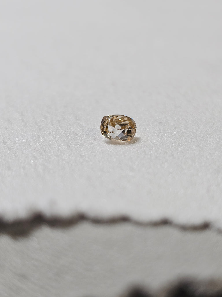 0.36 CT Natural Cushion Cut Yellowish-Brown SI2