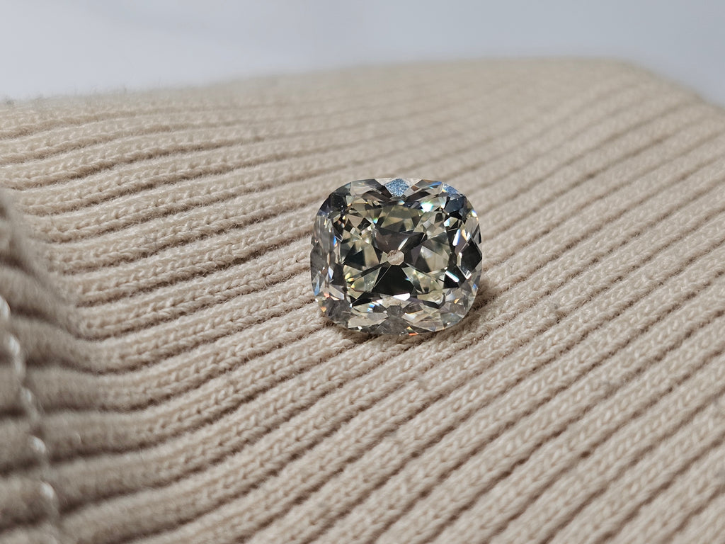GIA 3.01 CT Natural Cushion L VS1 EX EX