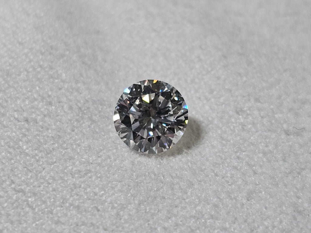 1.02 CT Natural Round Brilliant D-E SI1